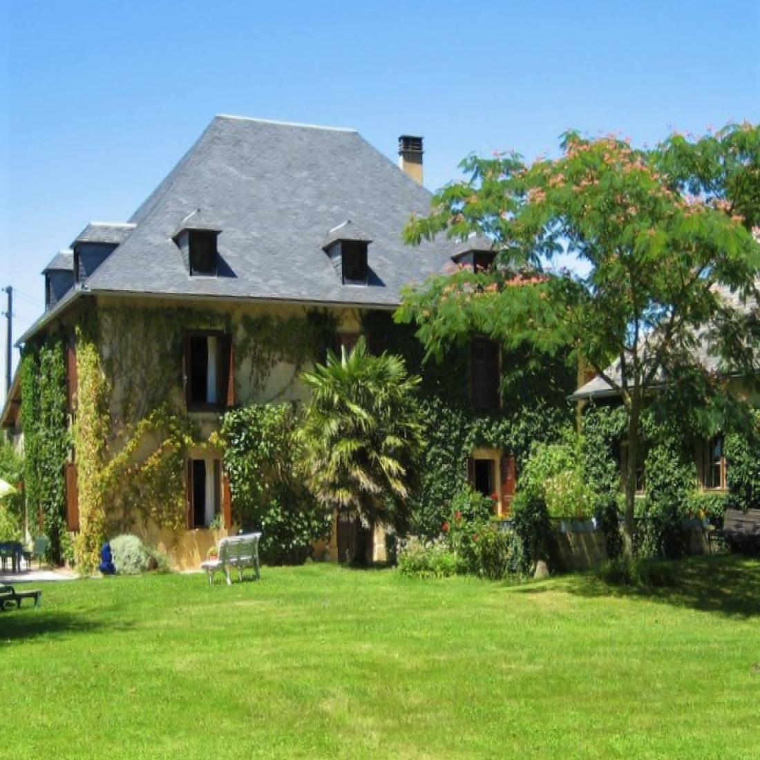 Vente Propriété avec Belle Demeure en Pierres et Moulin restauré