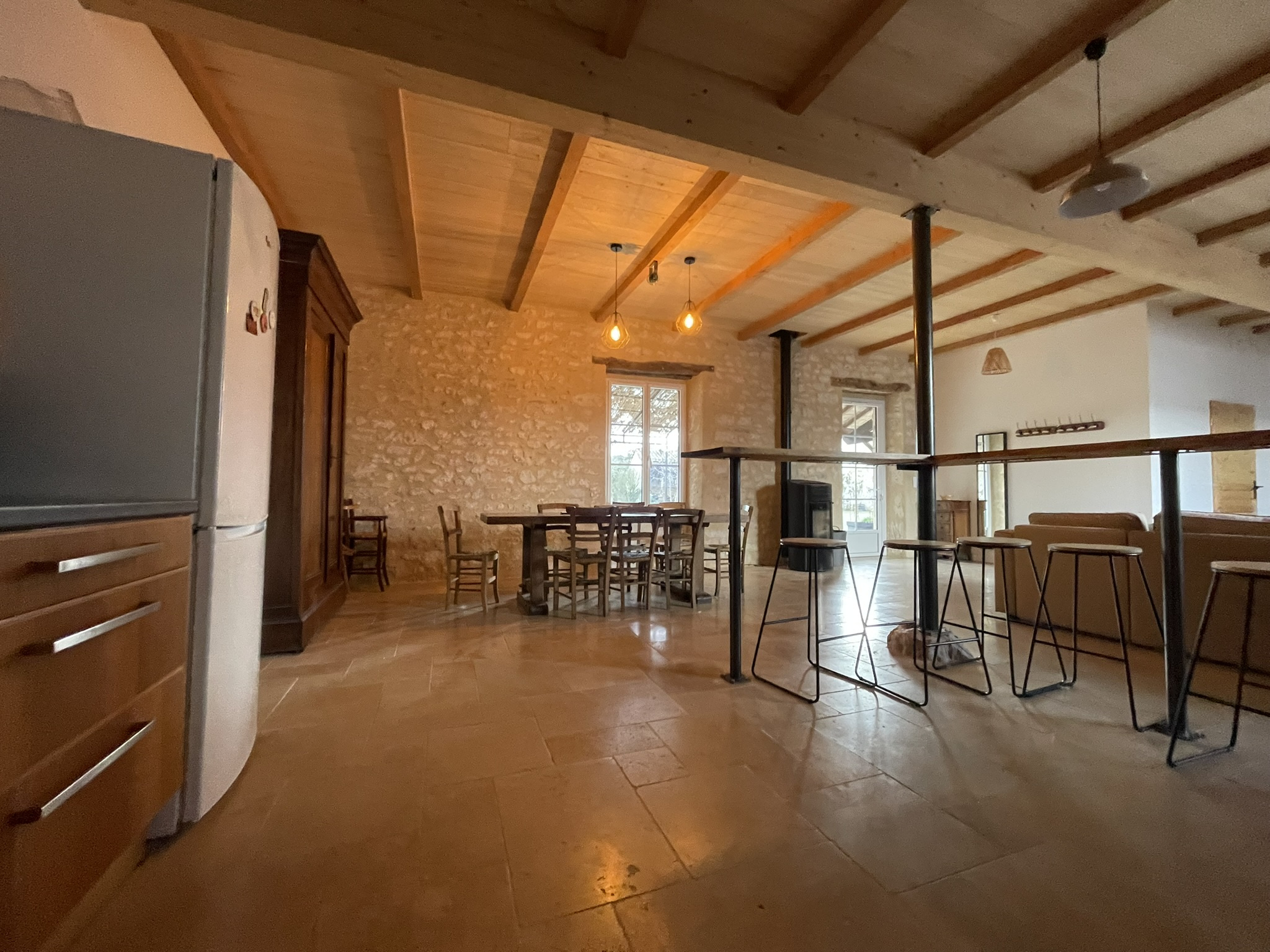 gîte salon cuisine ouverte