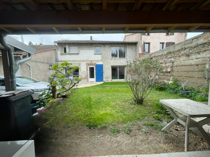 vue d'ensemble jardin privatif  et grand duplex